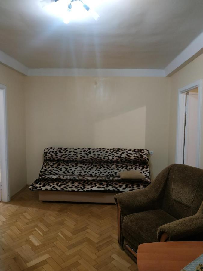 Дворец Украина Двухкомнатная Kiev Exterior foto